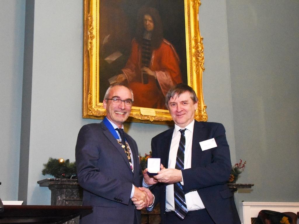 Professor Timothy O’Brien awarded the Bryan Alton Medal by the Institute of Medicine